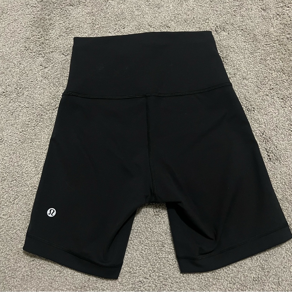 Lululemon wunder train biker shorts